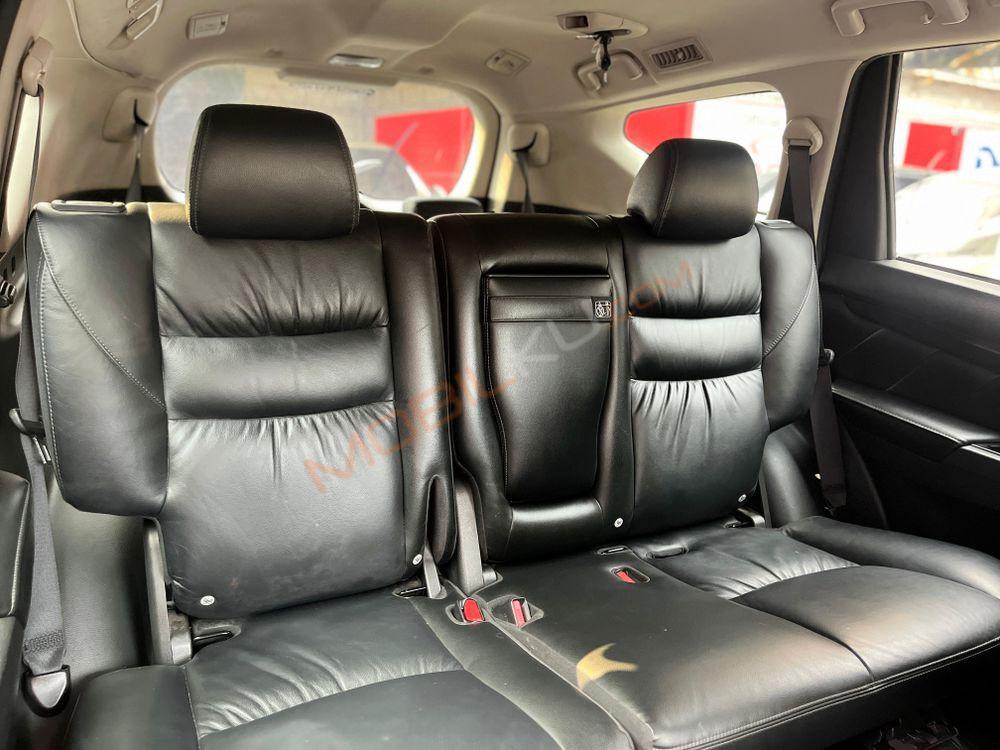 Mobil Mitsubishi Pajero Sport 2022