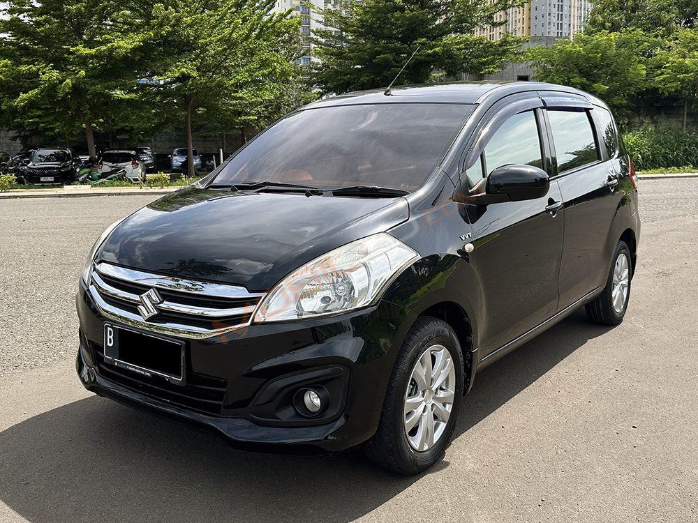 Mobil Suzuki Ertiga 2015