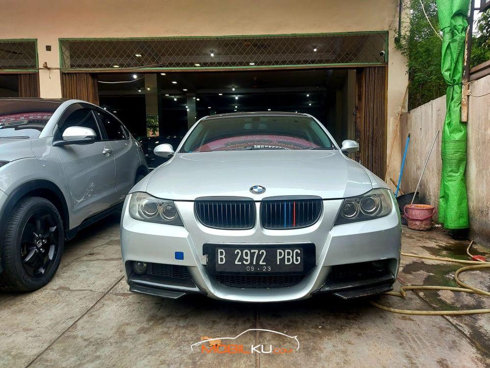 Mobil BMW 5 Series 2008