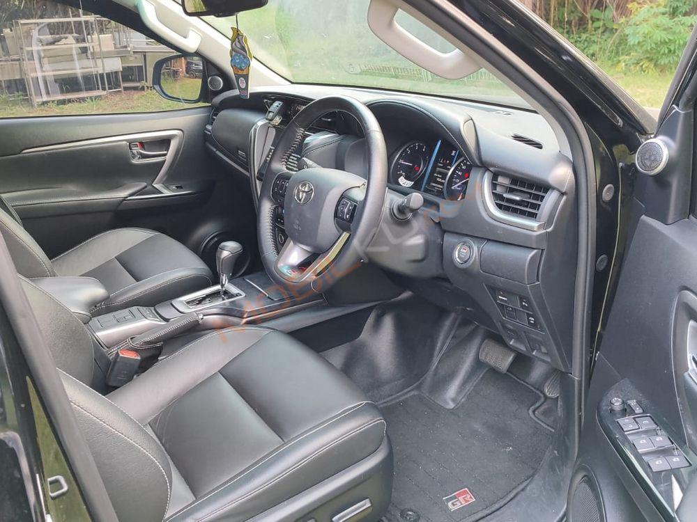 Mobil Toyota Fortuner 2023