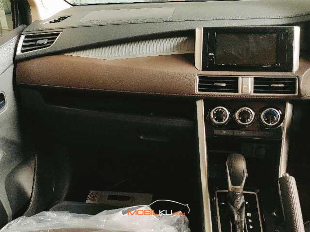 Mobil Mitsubishi Xpander Cross 2021