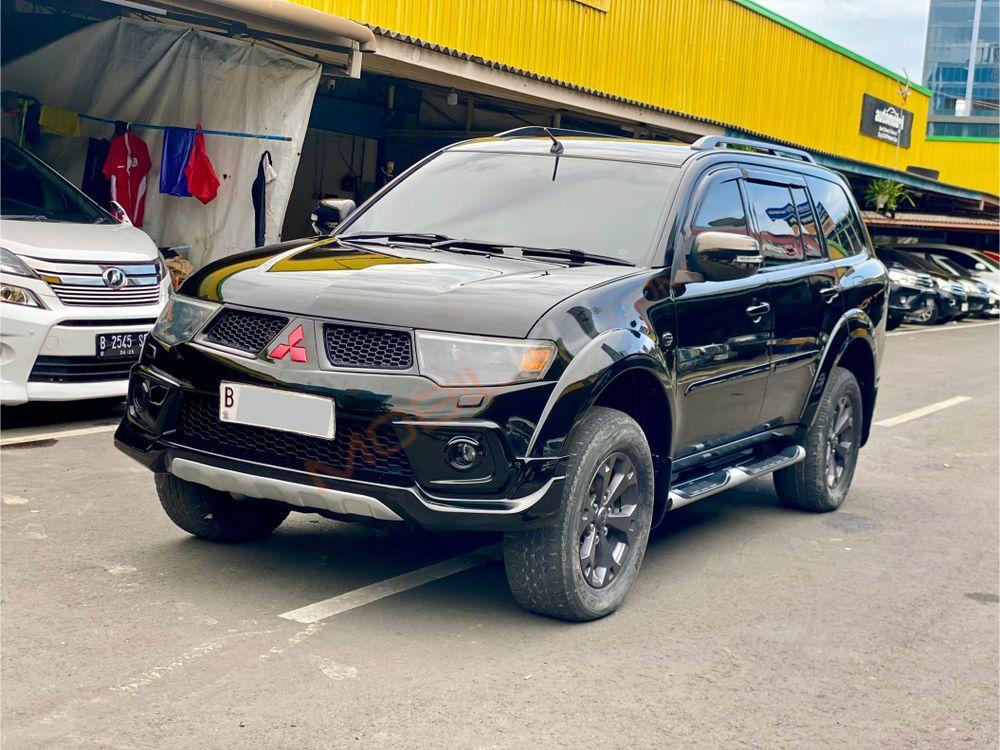 Mobil Mitsubishi Pajero Sport 2013