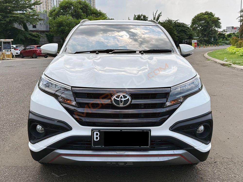 Mobil Toyota Rush 2021