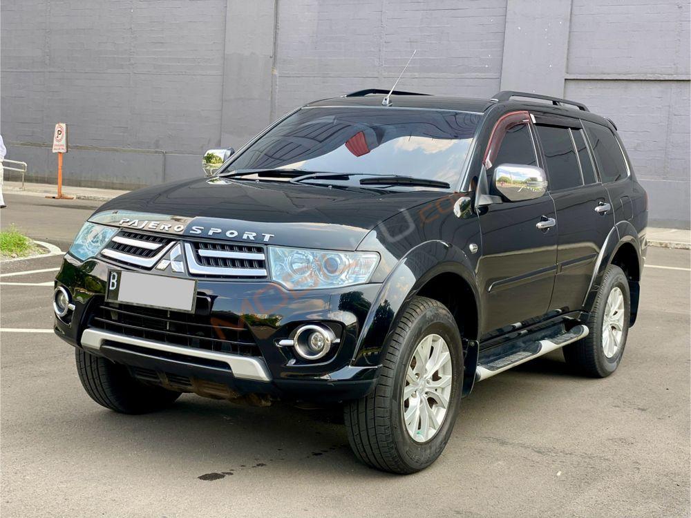 Mobil Mitsubishi Pajero Sport 2015