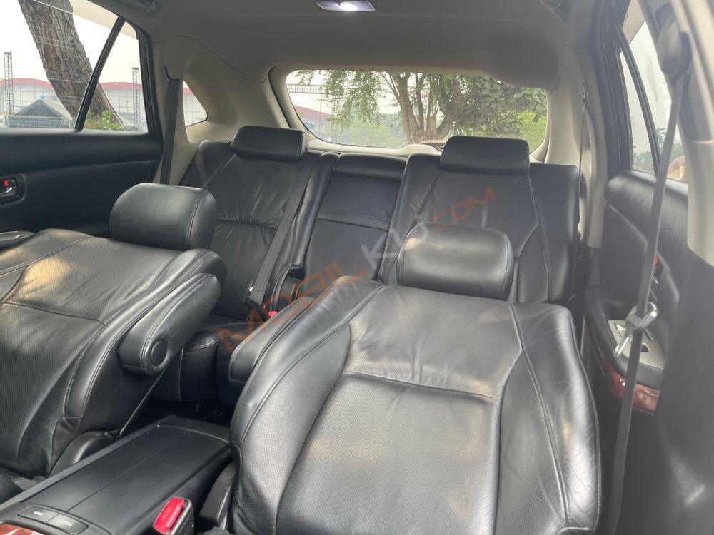 Mobil Toyota Harrier 2011