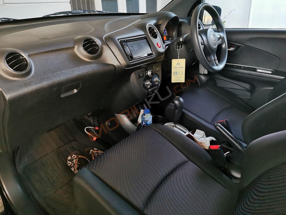 Mobil Honda Mobilio 2014