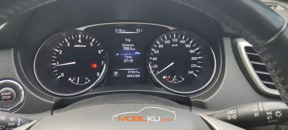 Mobil Nissan X-Trail 2014