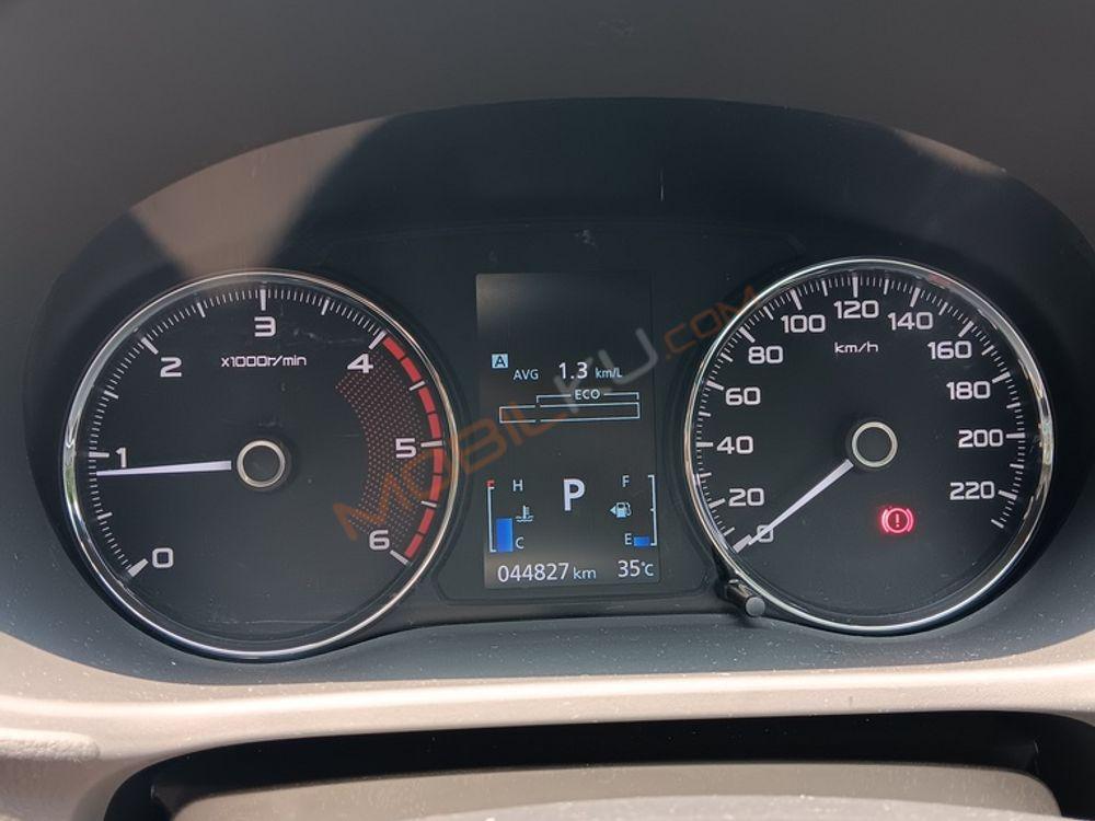 Mobil Mitsubishi Pajero Sport 2022