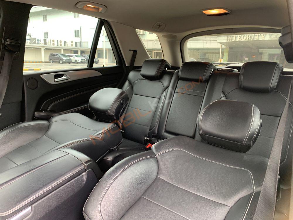 Mobil Mercedes-Benz ML 2013