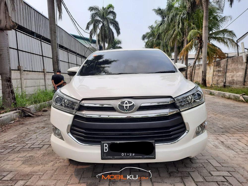 Mobil Toyota Kijang Innova 2017