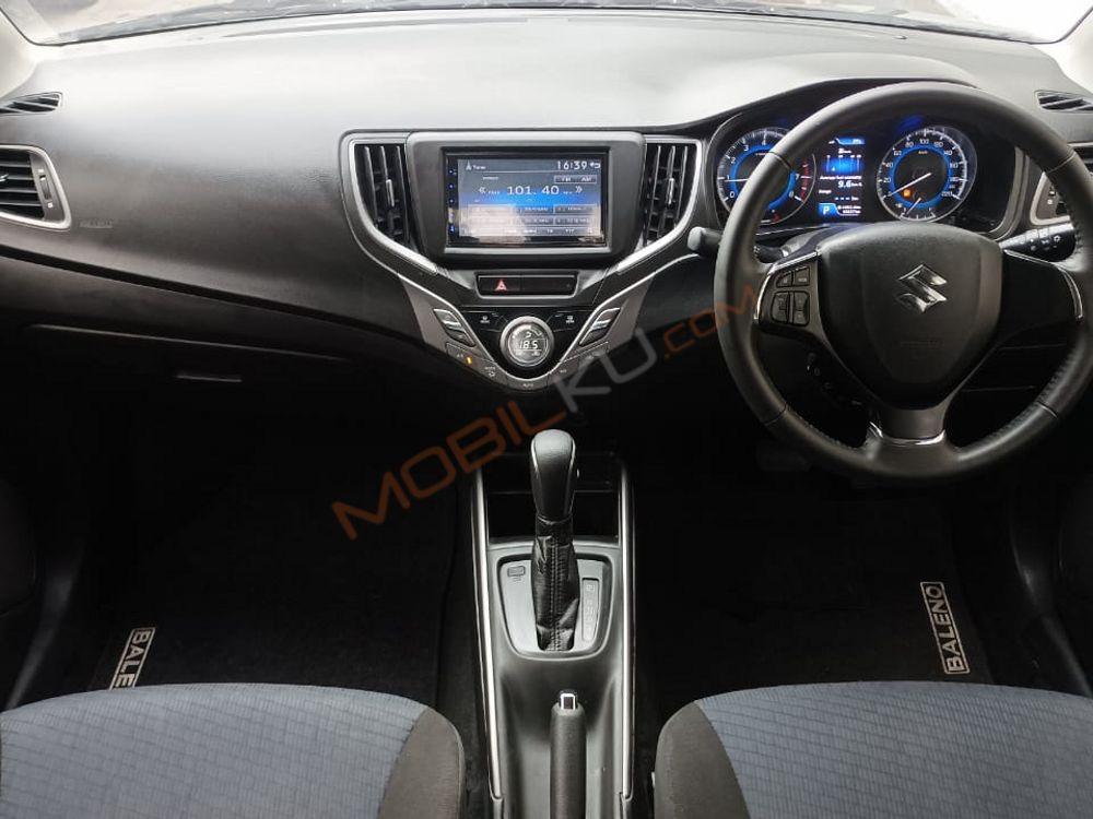 Mobil Suzuki Baleno 2021