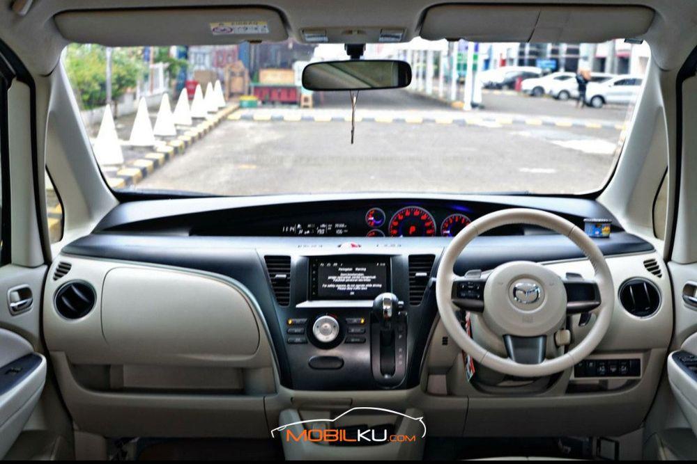 Mobil Mazda Biante 2017