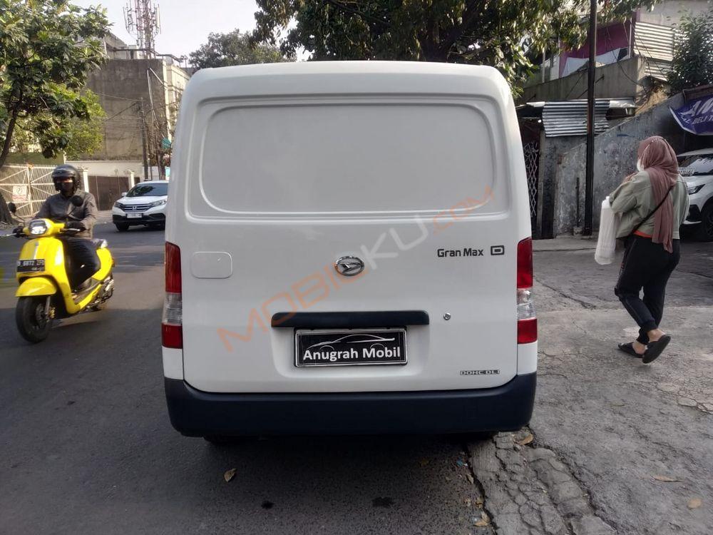 Mobil Daihatsu Gran Max 2018