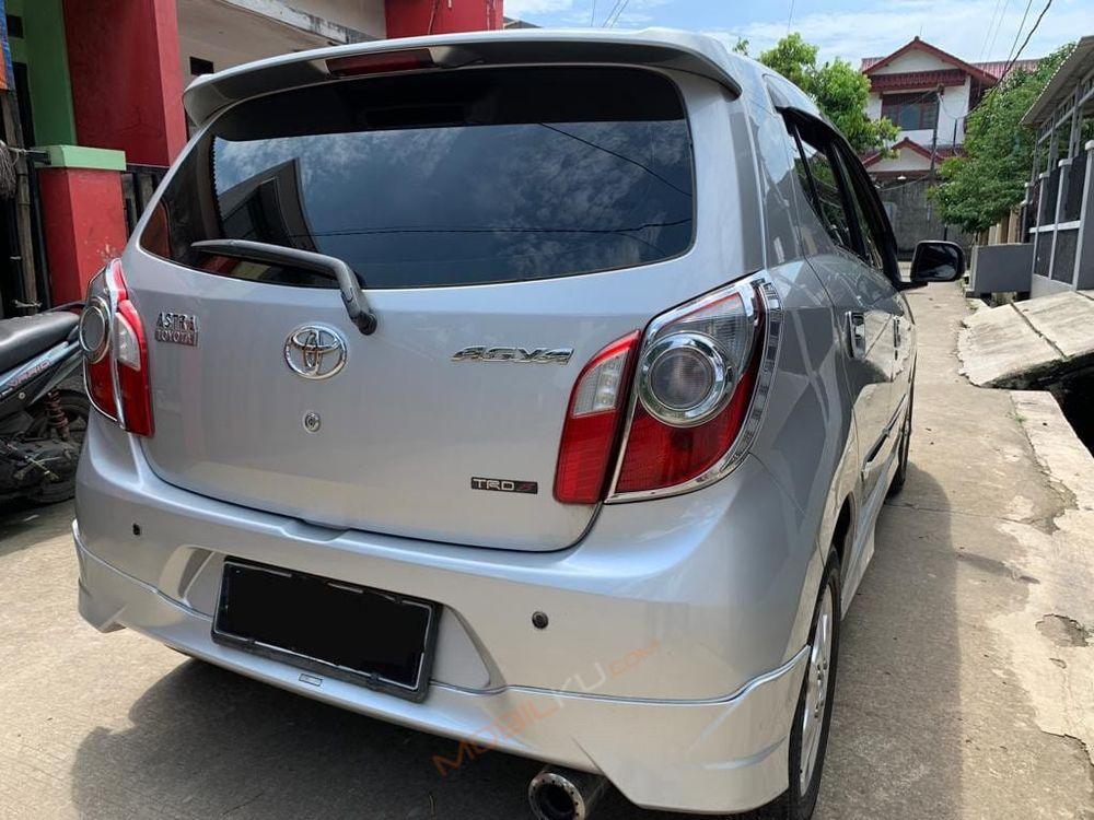 Mobil Toyota Agya 2014