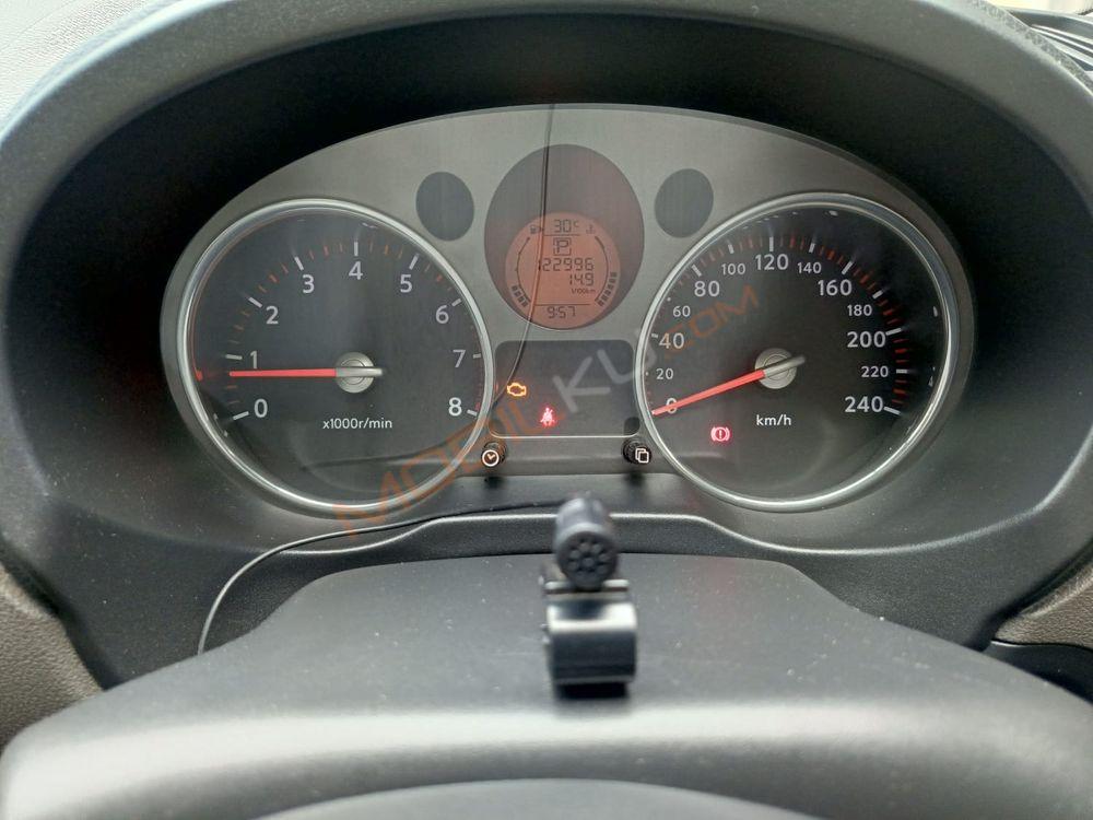 Mobil Nissan X-Trail 2009