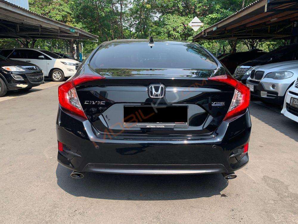 Mobil Honda Civic Sedan 2017