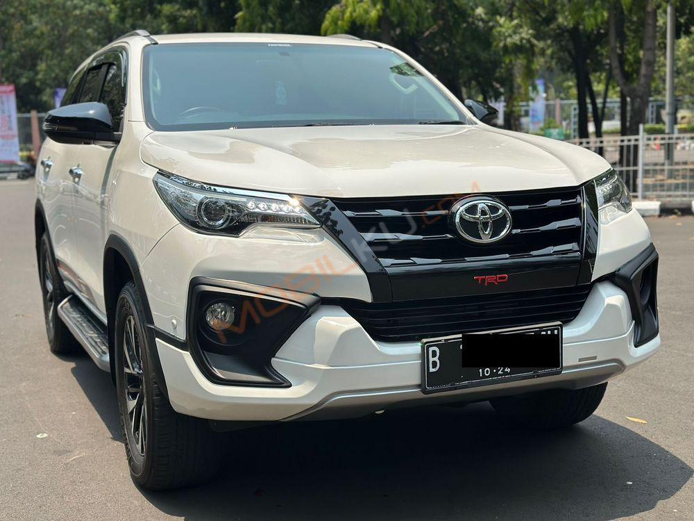 Mobil Toyota Fortuner 2019