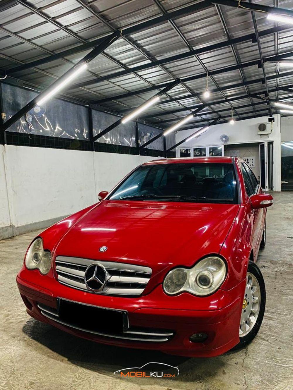 Mobil Mercedes-Benz C-Class 2016