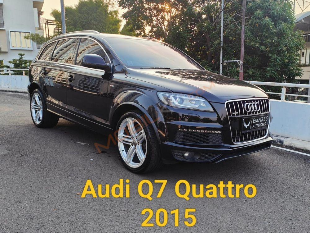 Mobil Audi Q7 2014