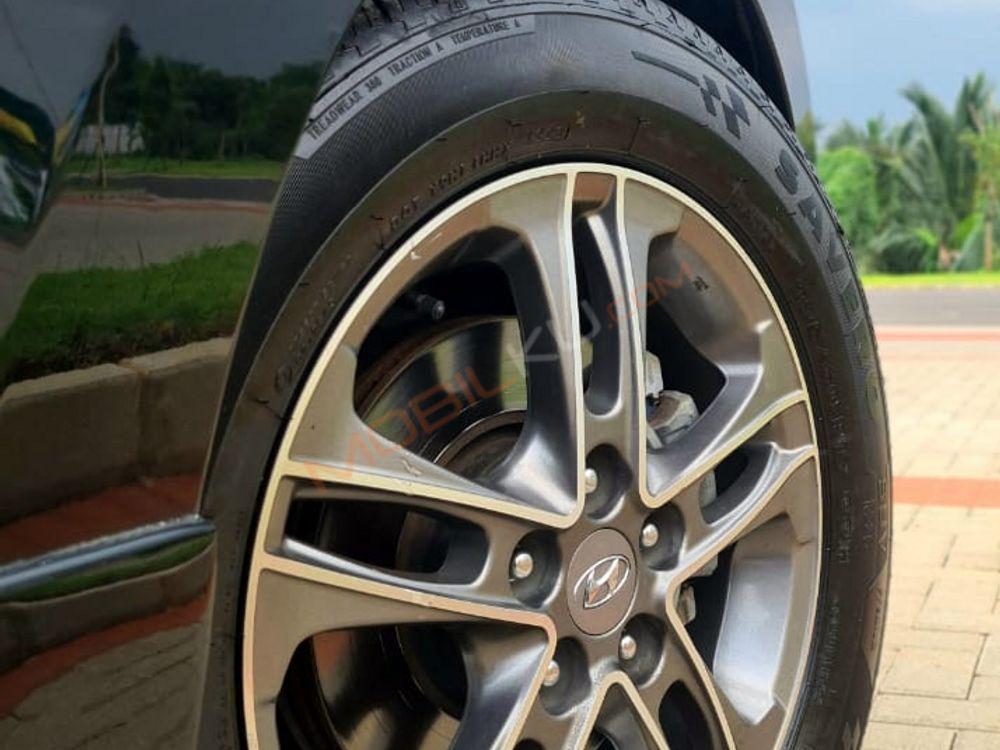 Mobil Hyundai Tucson 2013