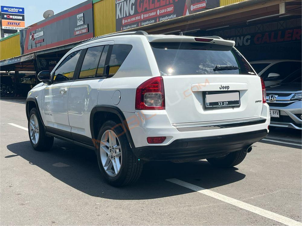 Mobil Jeep Compass 2013