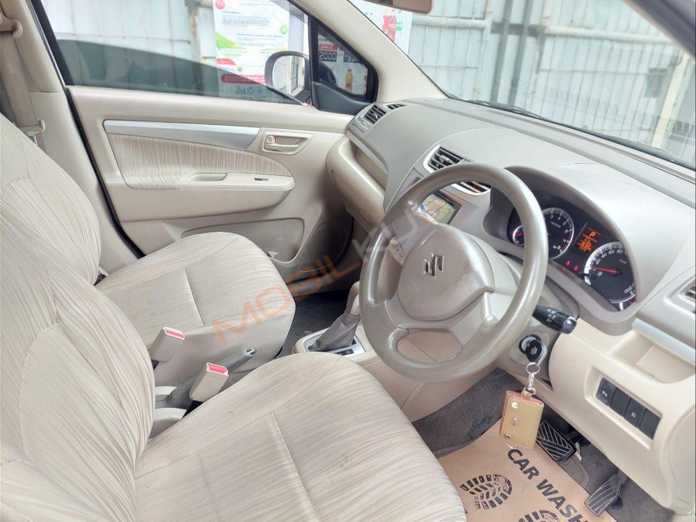 Mobil Suzuki Ertiga 2016