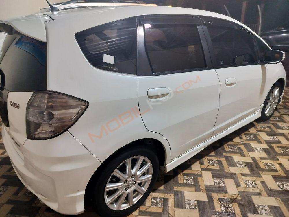 Mobil Honda Jazz 2014
