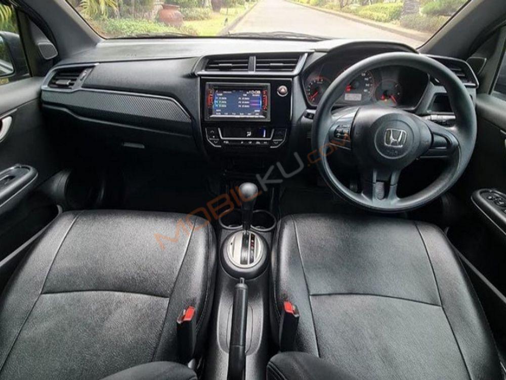 Mobil Honda Brio 2017