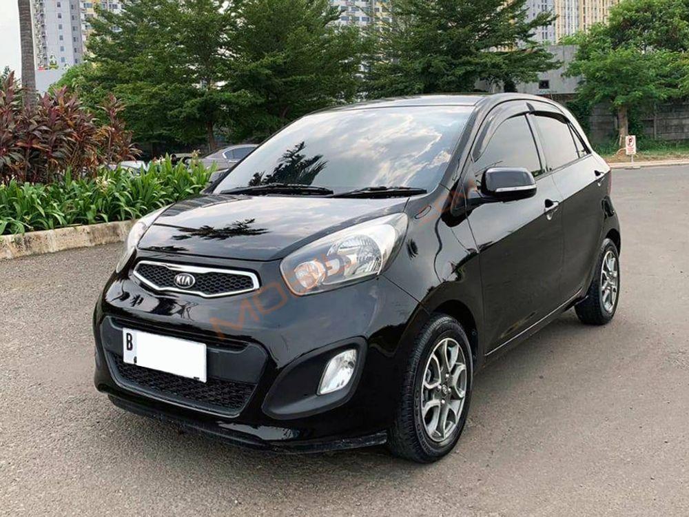 Mobil Kia Picanto 2013