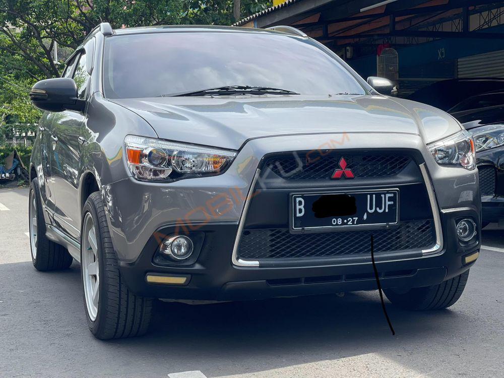 Mobil Mitsubishi Outlander Sport 2012