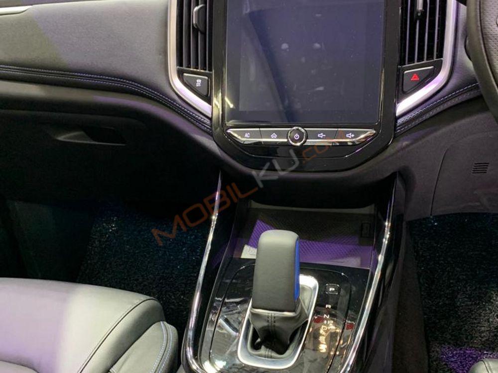 Mobil undefined undefined undefined