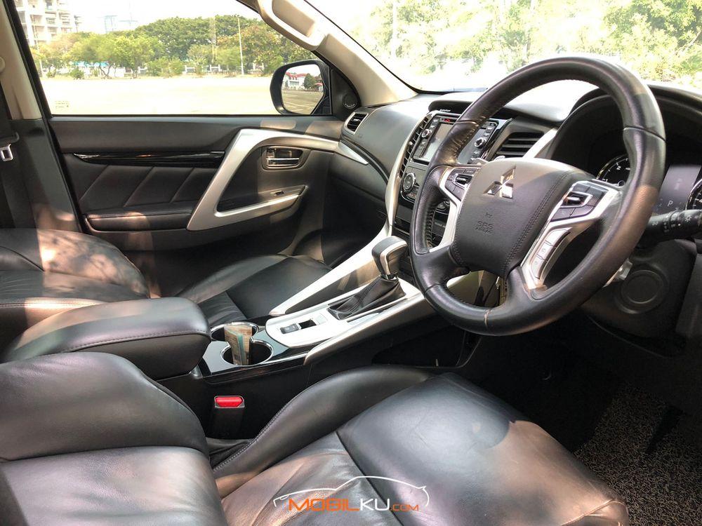 Mobil Mitsubishi Pajero Sport 2018