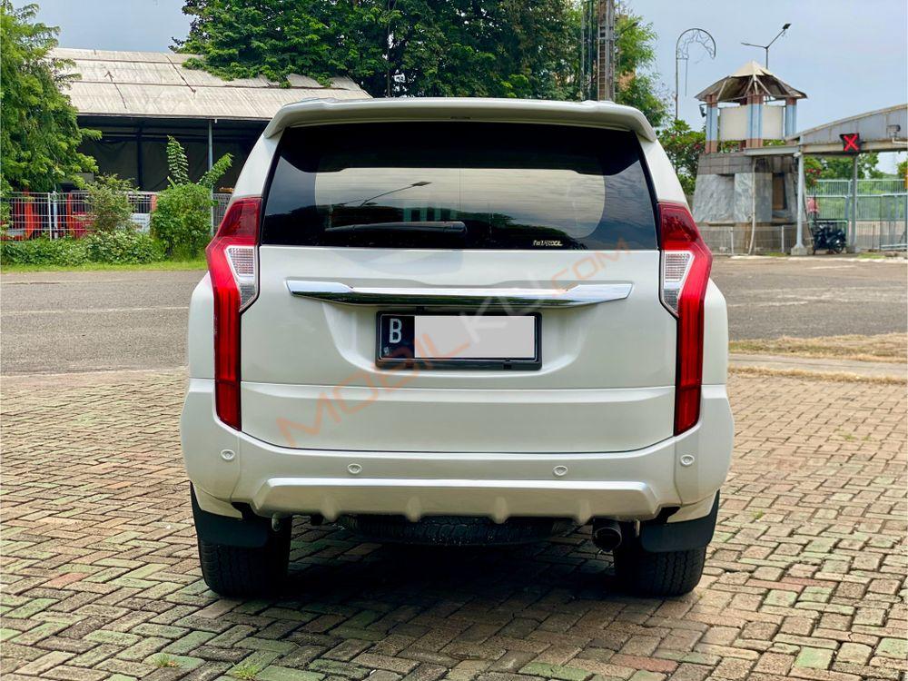 Mobil Mitsubishi Pajero Sport 2017