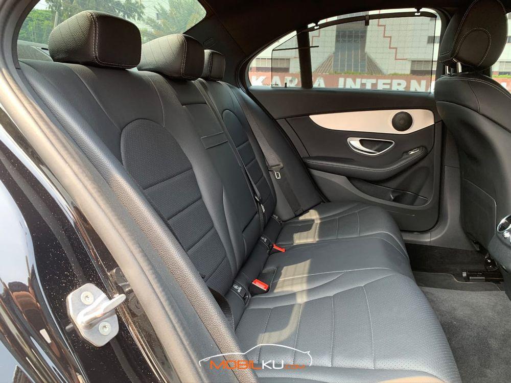 Mobil Mercedes-Benz C-Class 2017