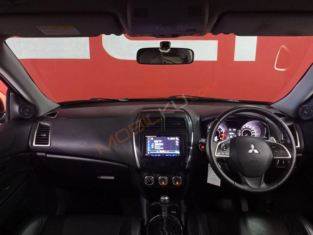 Mobil Mitsubishi Outlander Sport 2018