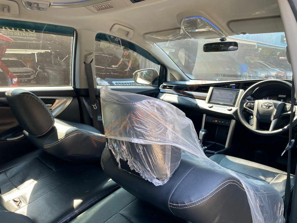 Mobil Toyota Kijang Innova 2022
