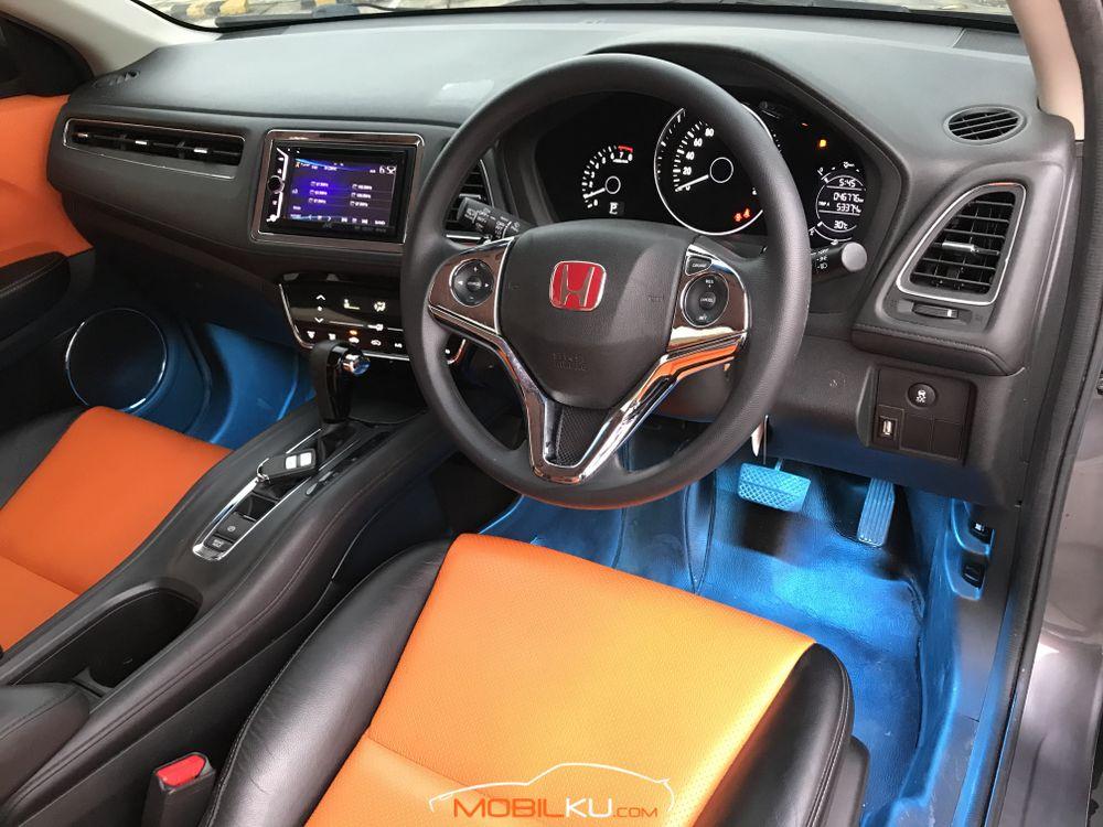 Mobil Honda HR-V 2016