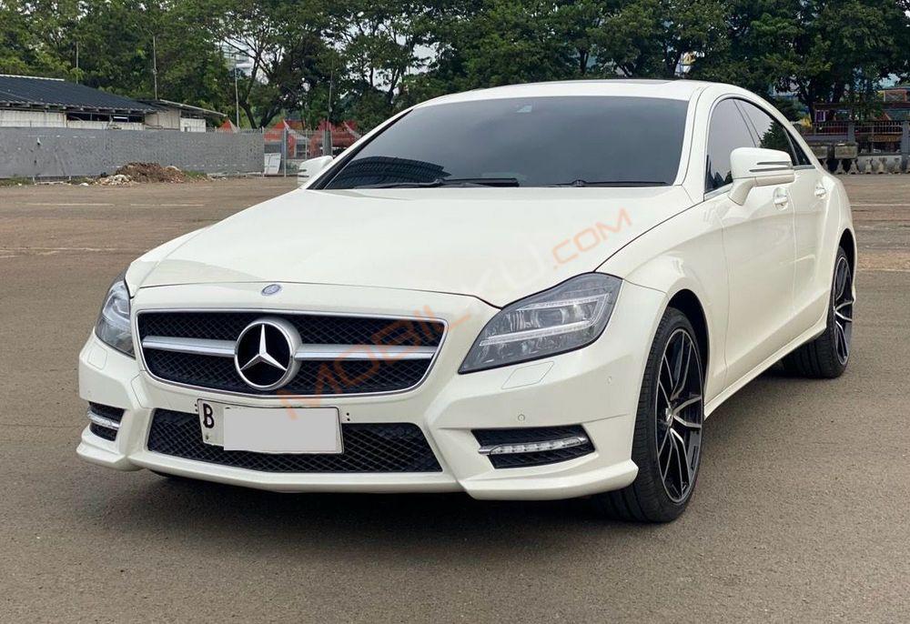 Mobil Mercedes-Benz CLS 2013