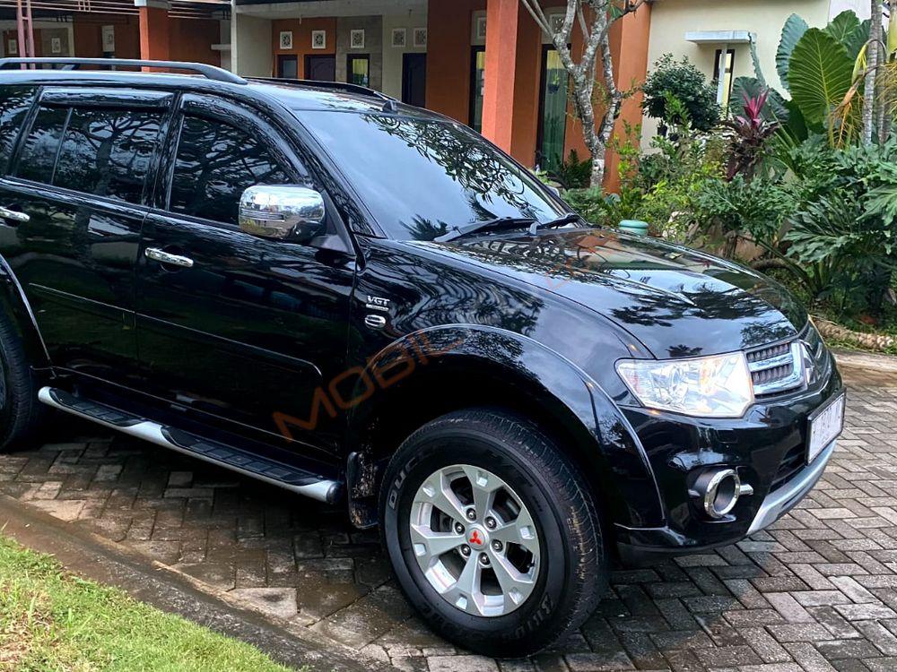 Mobil Mitsubishi Pajero Sport 2013