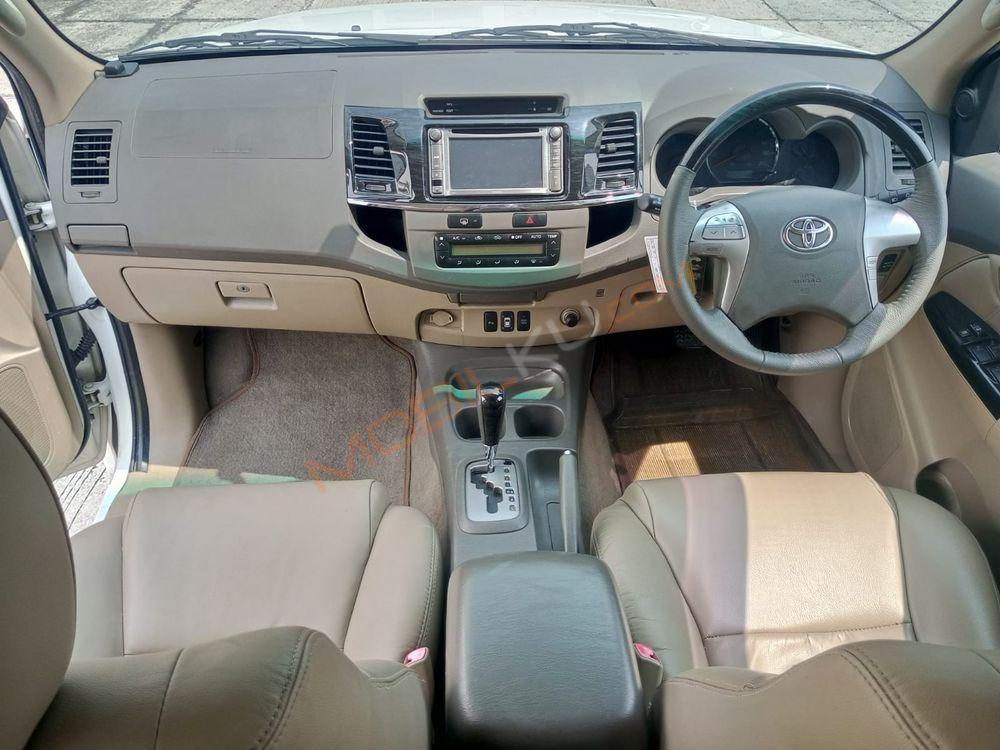 Mobil Toyota Fortuner 2012