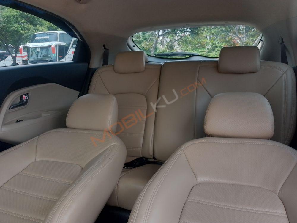 Mobil Kia Rio 2014
