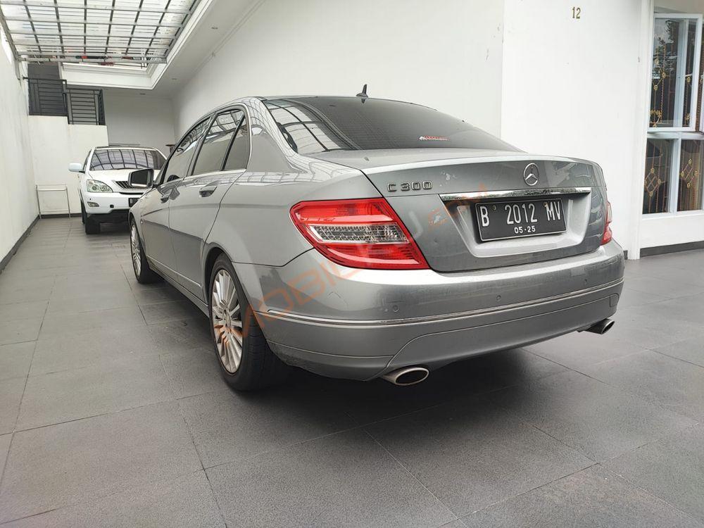 Mobil Mercedes-Benz C-Class 2010