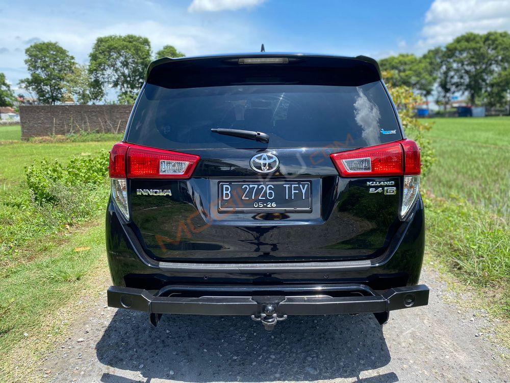 Mobil Toyota Kijang Innova 2016