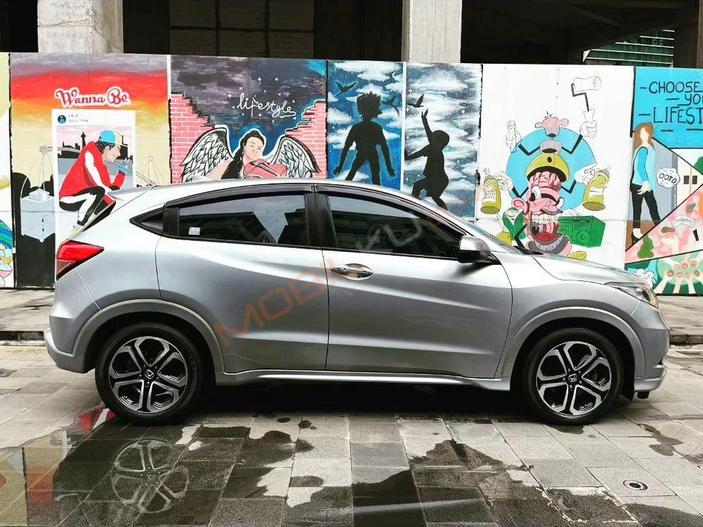 Mobil Honda HR-V 2016