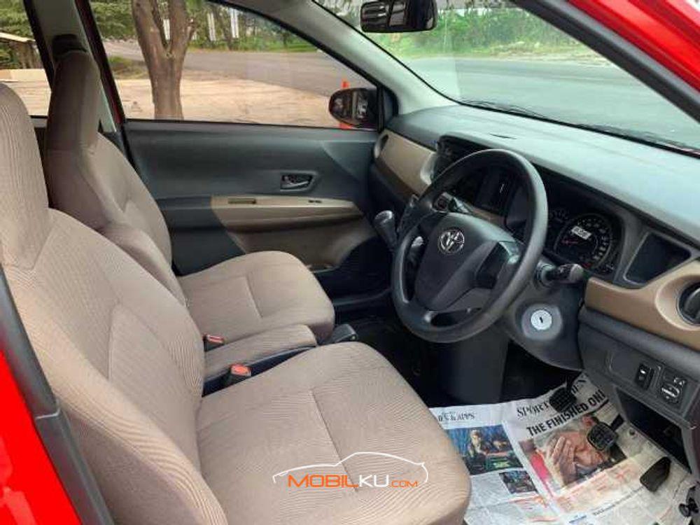 Mobil Toyota Calya 2018