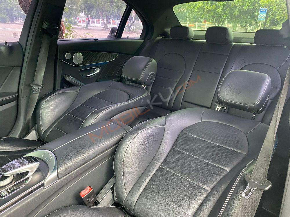 Mobil Mercedes-Benz C-Class 2016