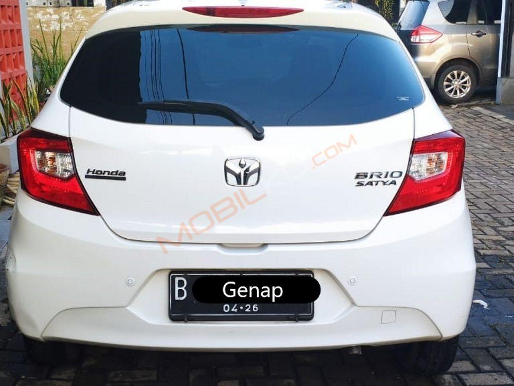 Mobil Honda Brio 2021