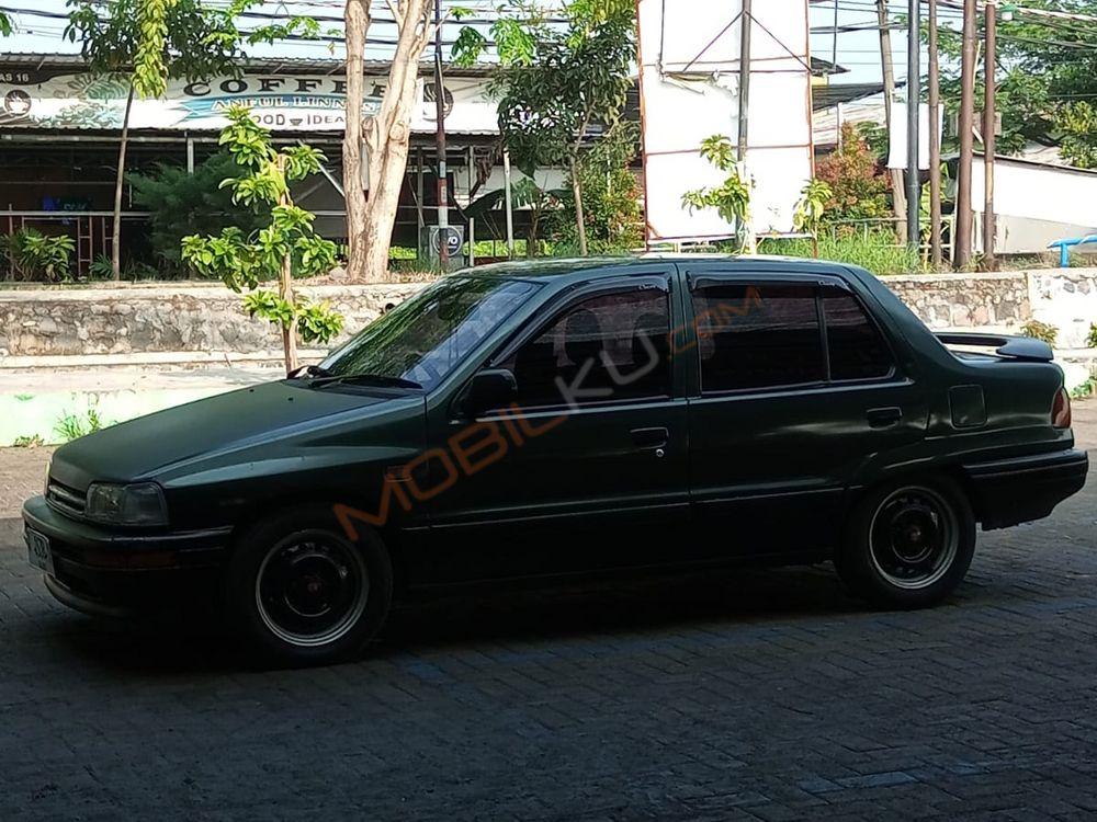 Mobil Daihatsu Charade 1997