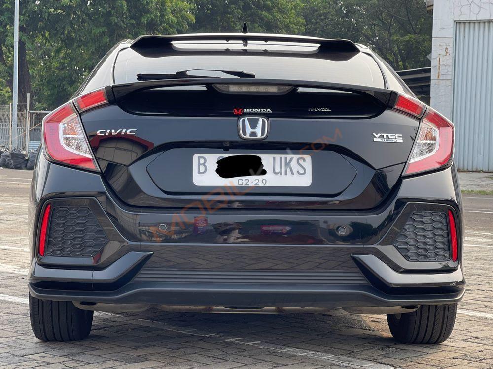 Mobil Honda Civic Hatchback 2018