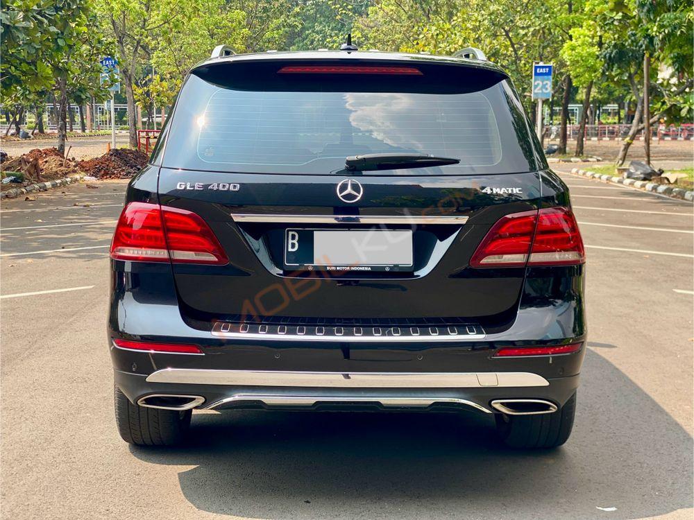 Mobil Mercedes-Benz GLE 2016